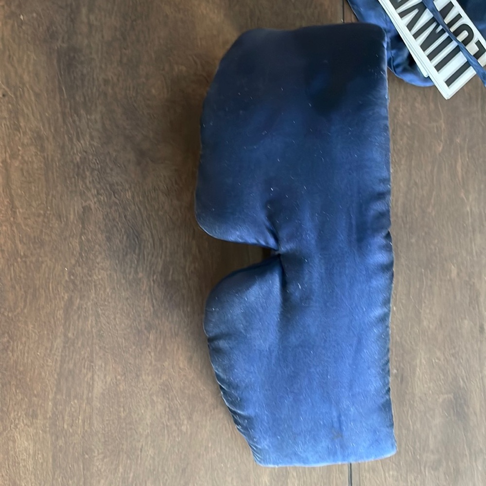 Like New Lunya Washable Silk Sleep Mask Deep blue